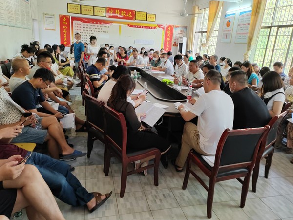 邵陽縣塘渡口鎮(zhèn)玉田中學(xué)拉開了教師暑假培訓(xùn)的帷幕