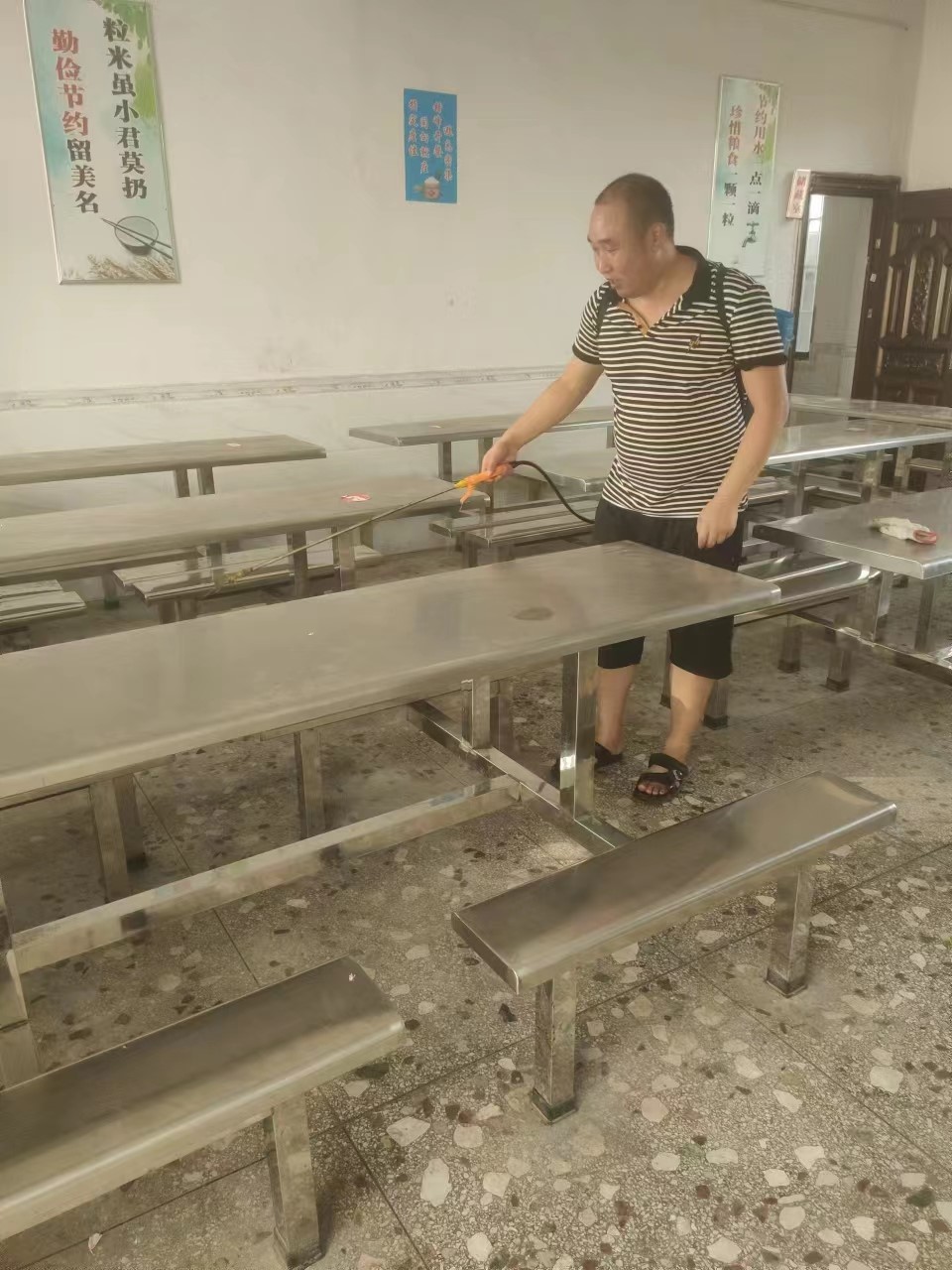 強(qiáng)化專業(yè)素養(yǎng)，深化校園安全，營(yíng)造育人新環(huán)境  ------2022年暑期河伯鄉(xiāng)全體教師培訓(xùn)