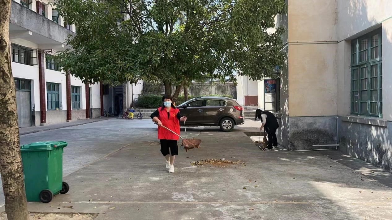 抗疫在前，重任在肩，守衛(wèi)校園