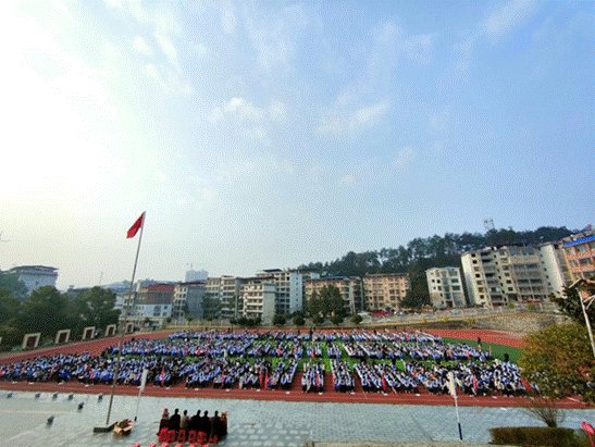 塘渡口中學舉行2022年春季開學典禮