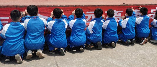 “法治宣傳進(jìn)校園，普法教育助成長”——金稱市鎮(zhèn)中心完全小學(xué)“法治宣傳進(jìn)校園”活動