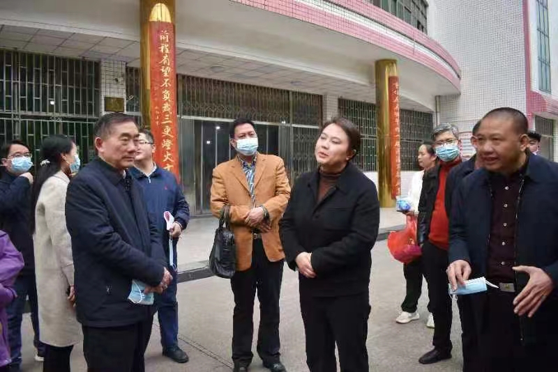 隆回二中織密校園食品“安全網(wǎng)”