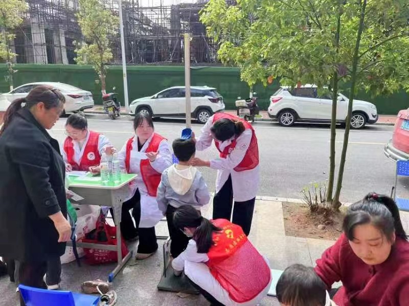 北塔區(qū)開展“孤獨(dú)不孤 有愛同行”公益活動(dòng)