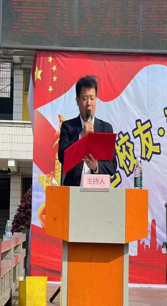 雙向滋養(yǎng)：校友反哺潤澤桑梓