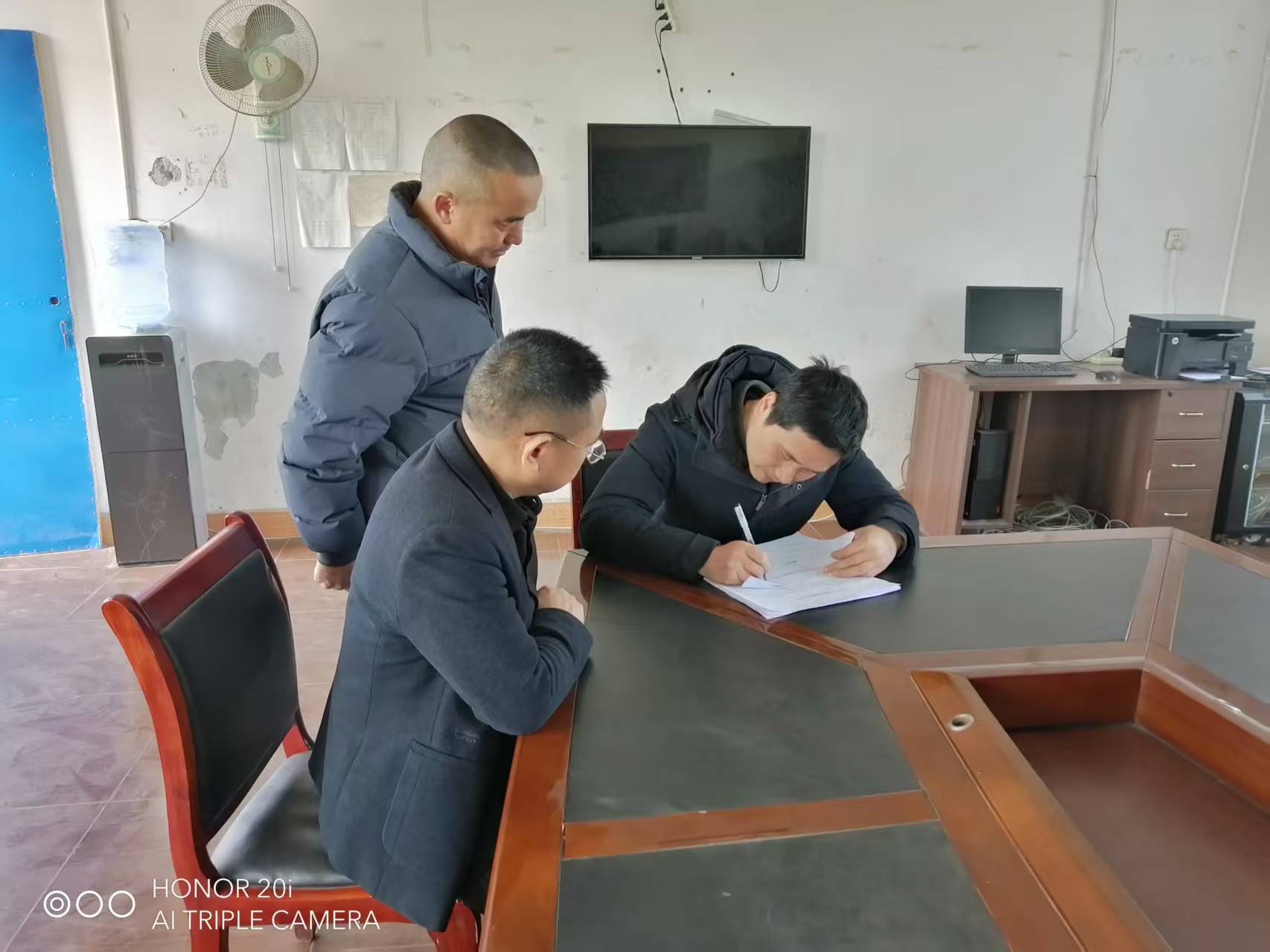 認真核實  精準填報