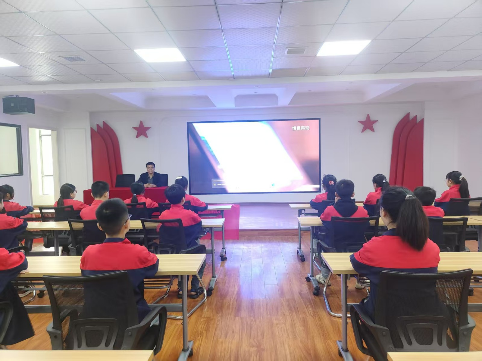 北塔小學(xué)師生走進(jìn)國家安全教育基地沉浸式學(xué)習(xí)筑牢青少年安全防線