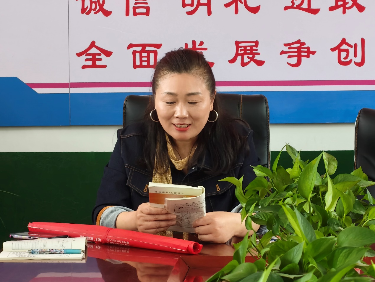 城鄉(xiāng)攜手共育桃李 校際送教同譜新篇