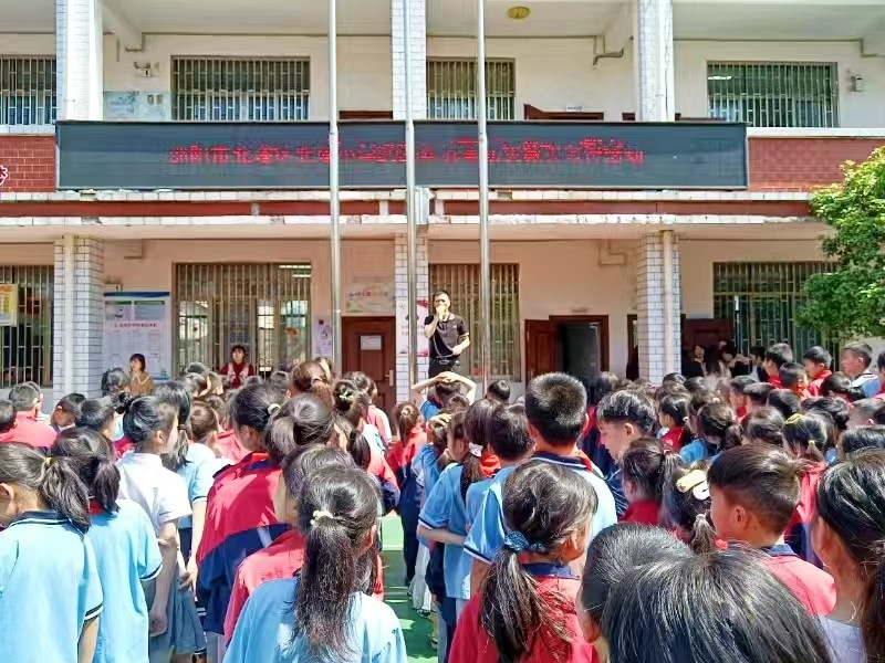 北塔小學(xué)開展“防災(zāi)減災(zāi)”應(yīng)急疏散演練 筑牢校園安全防線