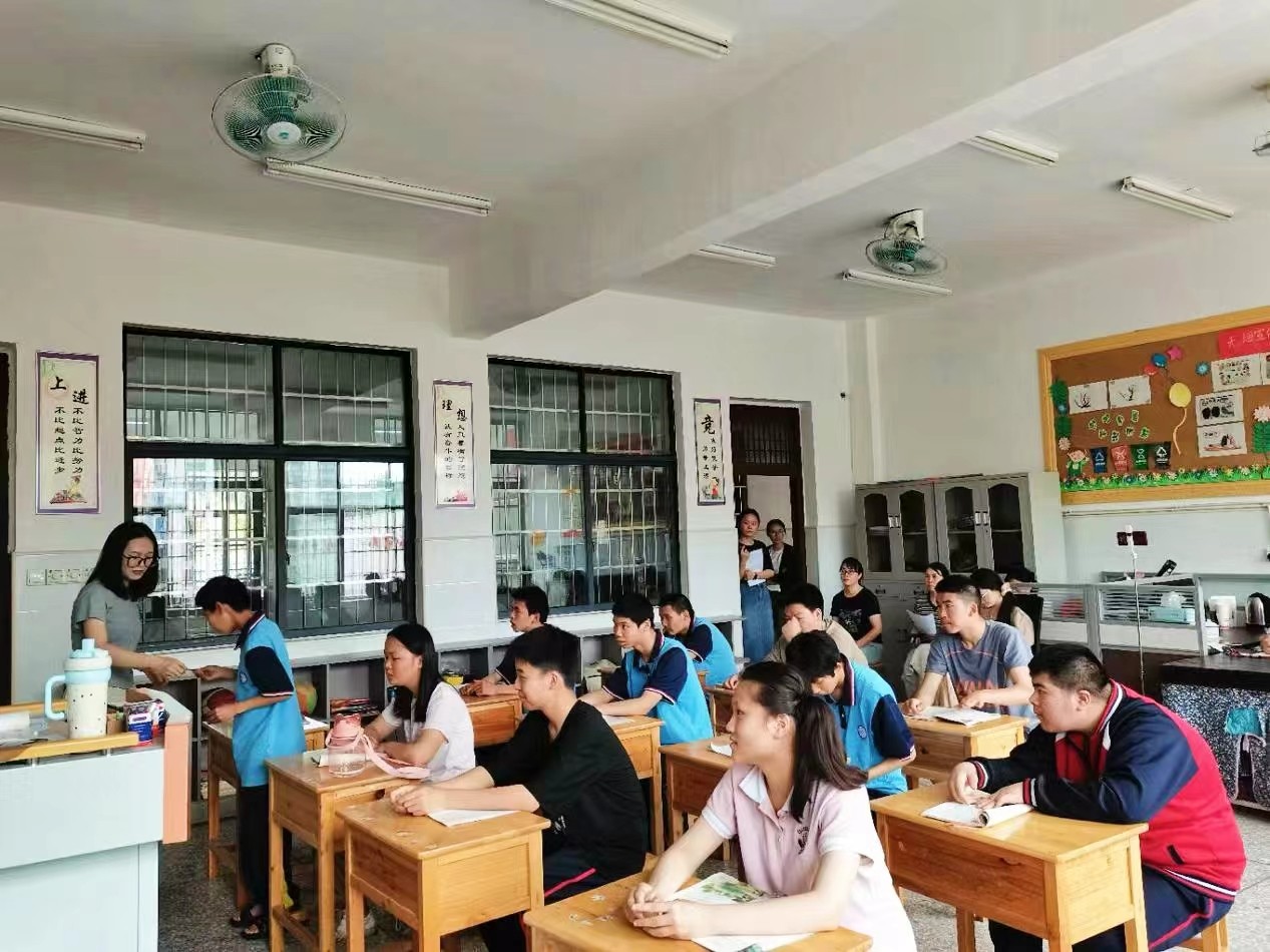 以教促研共成長 特教課堂綻光芒