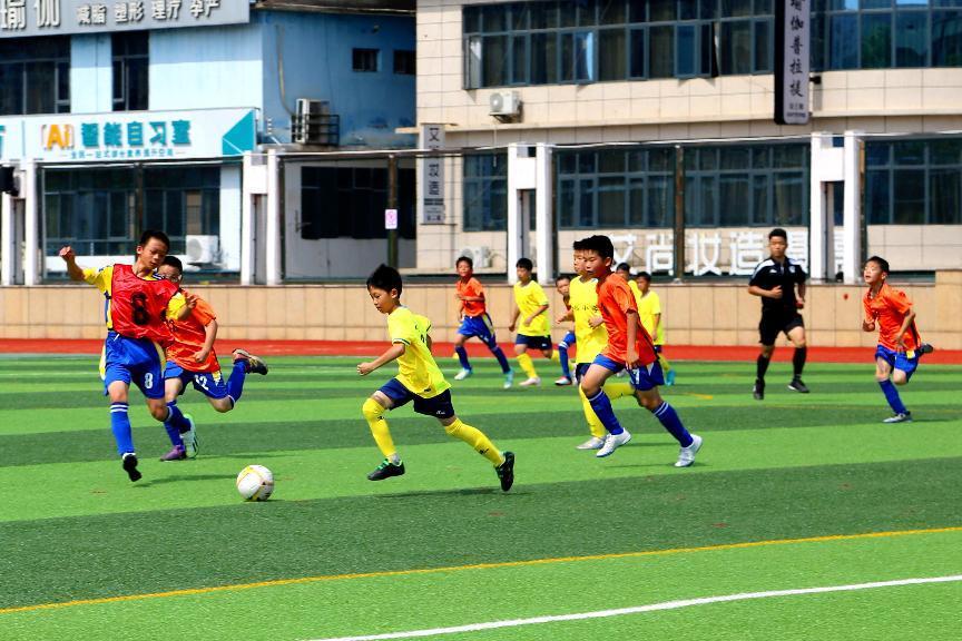 邵東市首屆小學生男子足球聯(lián)賽開賽，邵東校園足球邁向新的里程碑