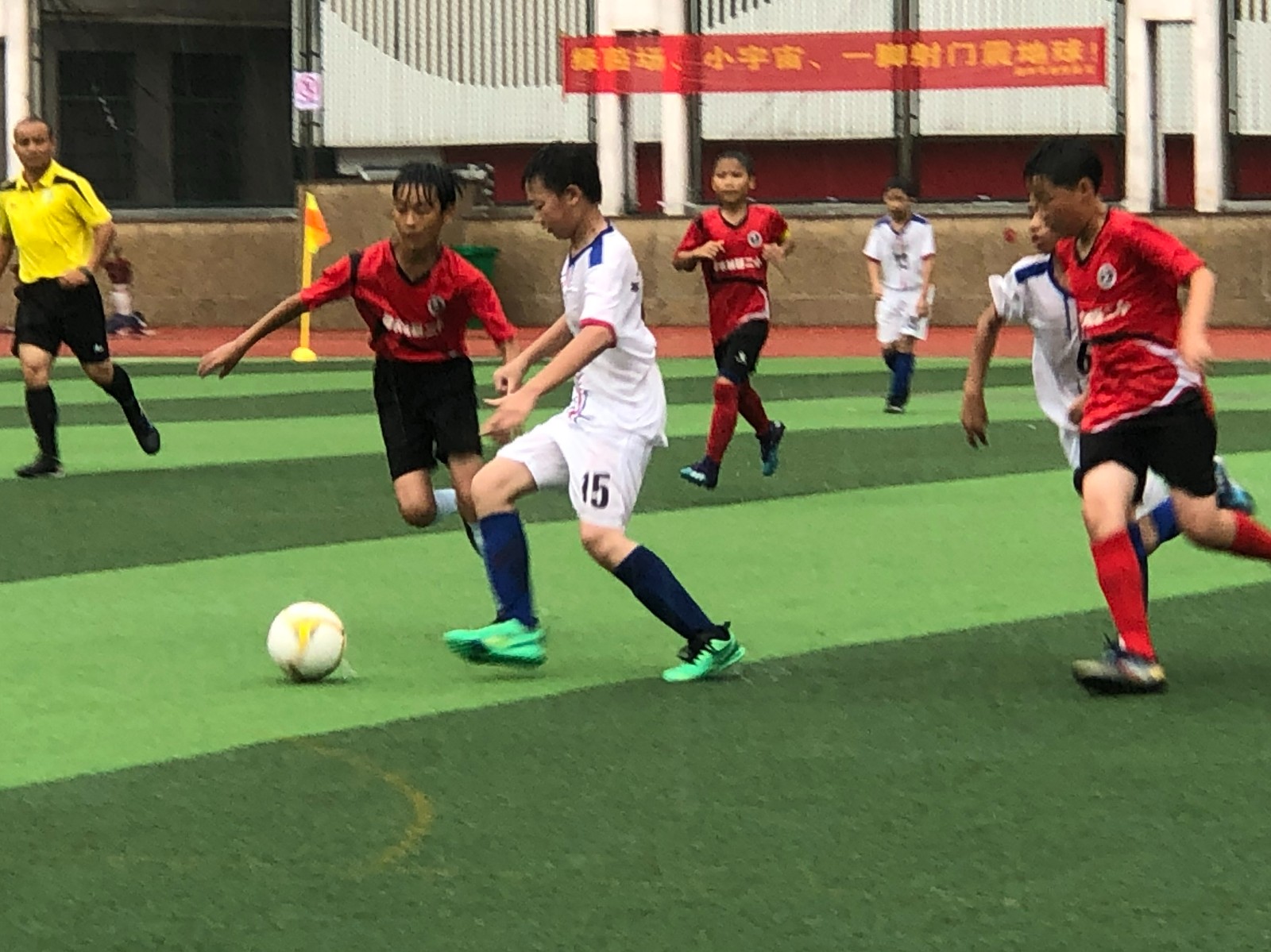 邵東市城區(qū)二小第六屆體育節(jié)圓滿閉幕：榮耀收官展風(fēng)采，綠茵逐夢(mèng)正當(dāng)時(shí)