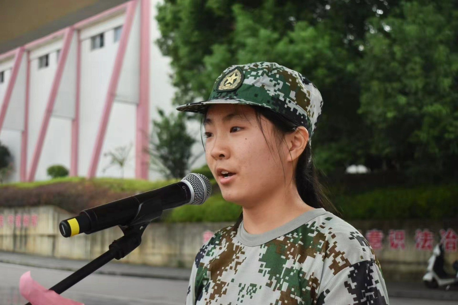 隆回二中舉行2025級高一新生軍訓(xùn)動員大會