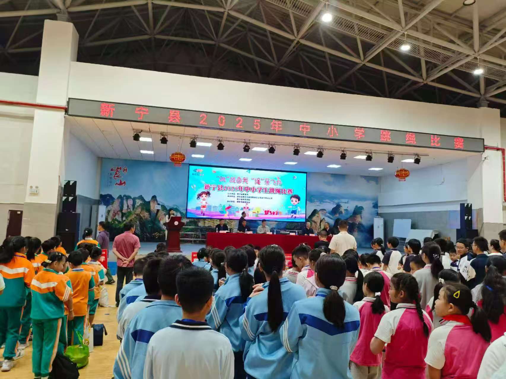 繩舞飛揚展風采，藕塘學子創(chuàng)佳績